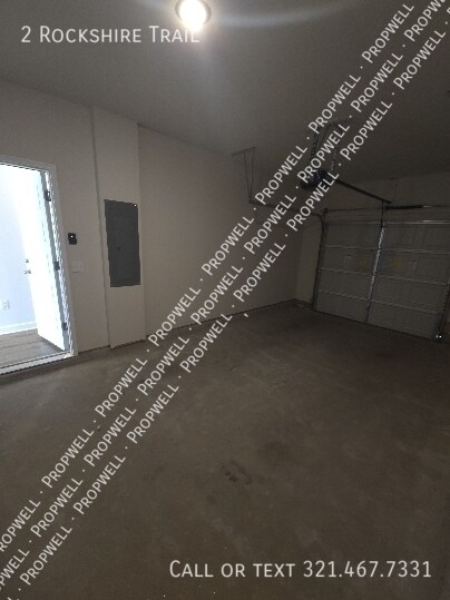 Building Photo - 2 Rockshire Trl