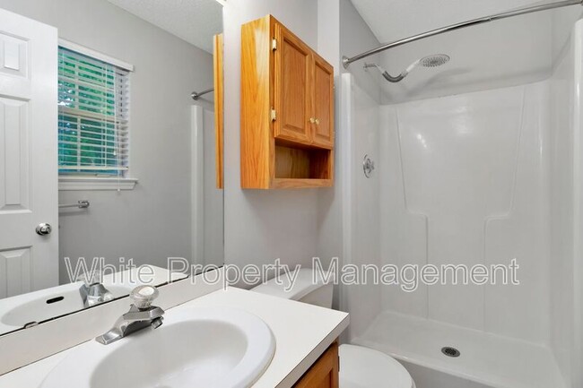 Building Photo - 3501 Sassafras Trail