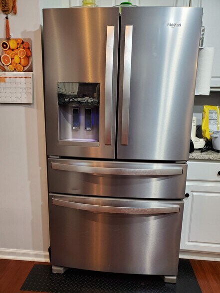 Building Photo - 6 Valley Glen Ct