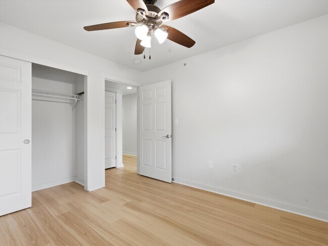 Building Photo - 95-060 Waikalani Dr