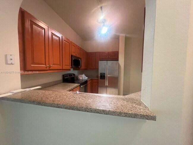 Building Photo - 3500 Oaks Clubhouse Dr