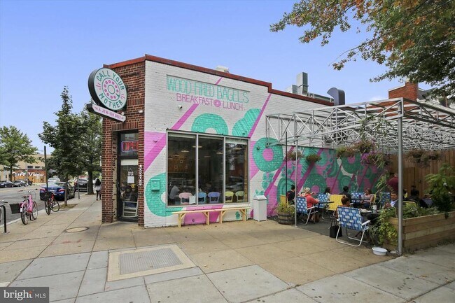 Building Photo - 416 Longfellow St NW