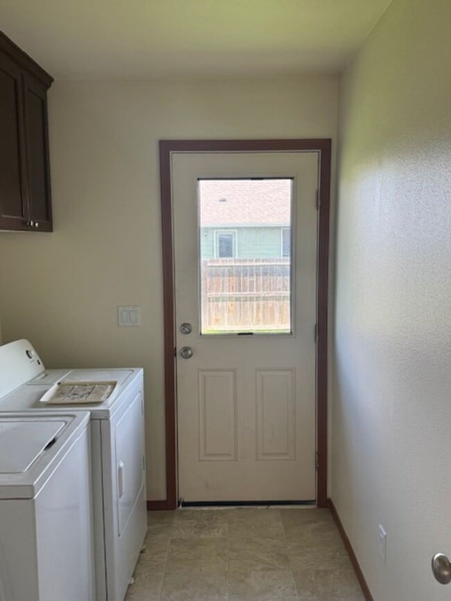 Building Photo - 3524 Britt Ave