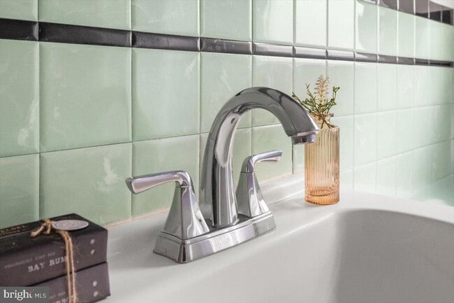 Building Photo - 312 Shawnee Ave