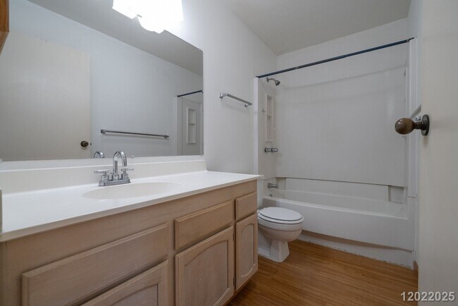 Building Photo - 95-1013 Ainamakua Dr #71