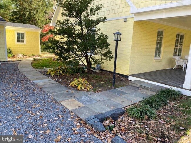 Building Photo - 7805 Accotink Pl