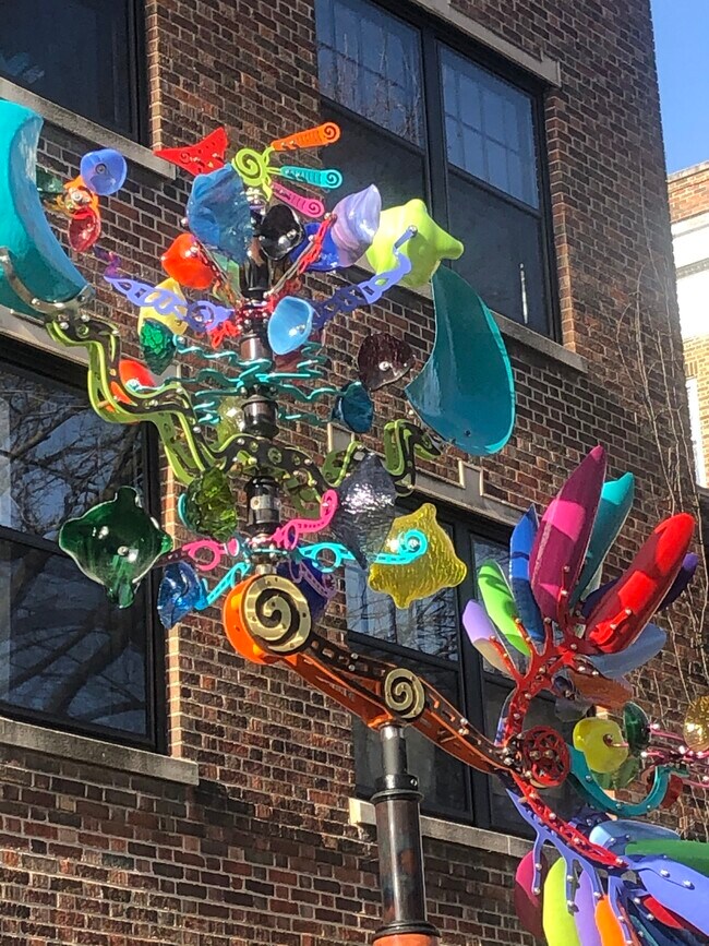 WIND SCULPTUR - 722 18th St