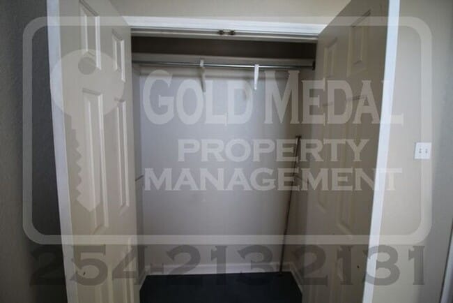 Building Photo - Lisa Lane Living – Simple, Smart & Ready for You!