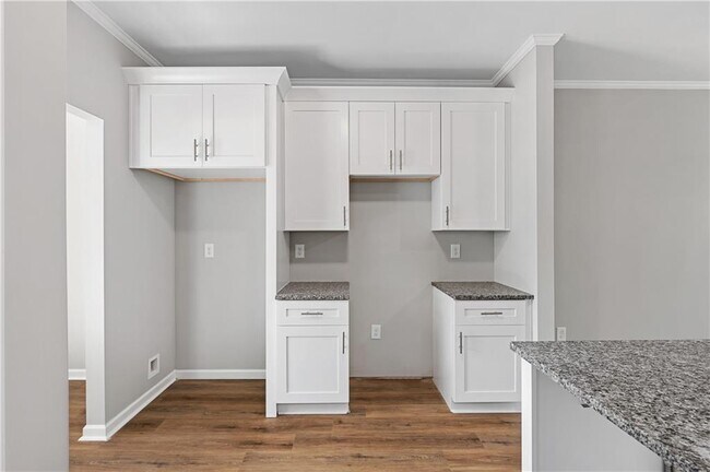 Building Photo - 2840 Laurel Ridge Cir