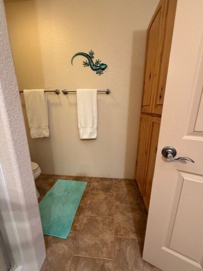 Building Photo - Long Term Vacation Rental Available Now - Fully Furnished In Verde Santa Fe on the golf course, B...