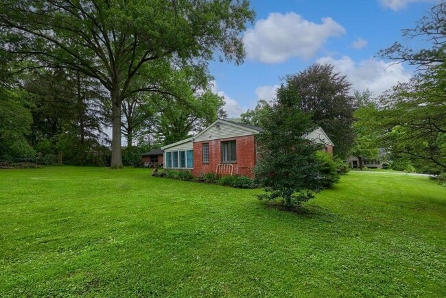 Building Photo - 376 Arbor Rd