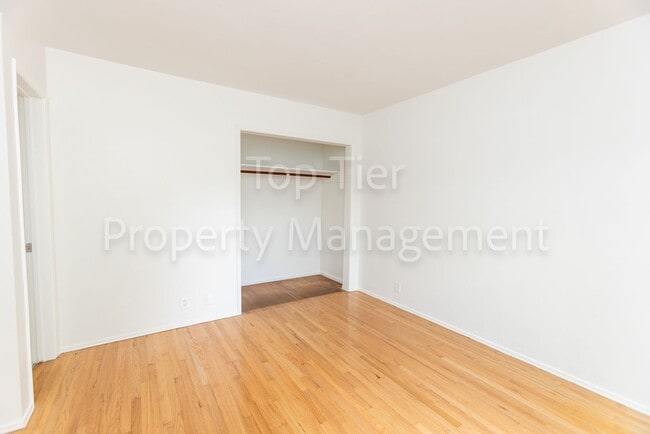 Building Photo - Charming Mid-Century Home | 4BR, 3BA | 2,4...