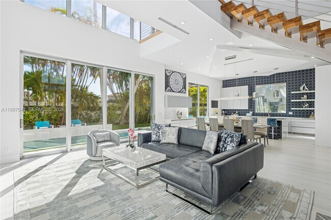 Building Photo - 2628 Marcinski Rd