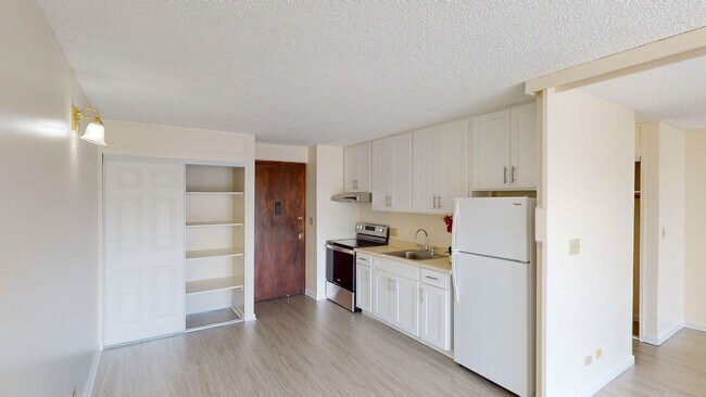 Primary Photo - Fully Renovated 1 BR Unit at Kapiolani Manor