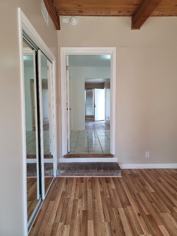 Building Photo - 6503 White Oak Ave
