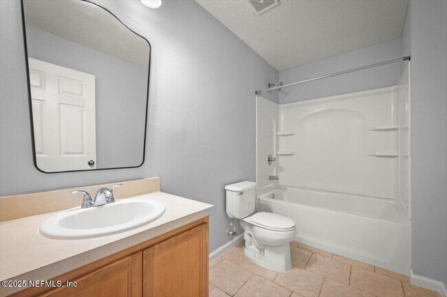 Building Photo - 705 Rembrandt Ave