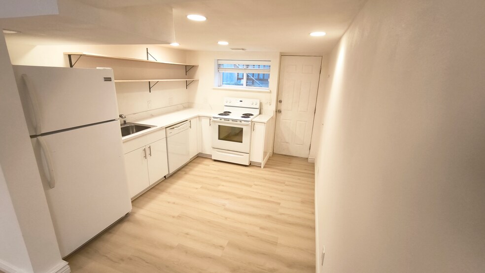 Building Photo - 3648 44th Ave SW