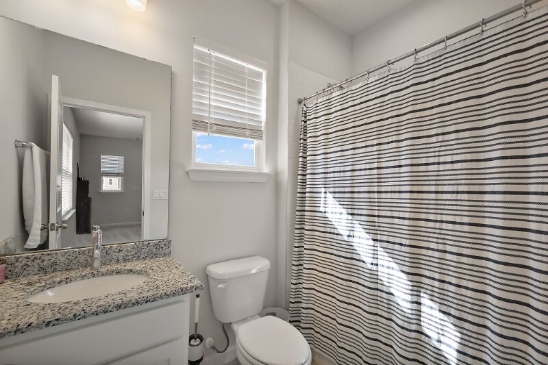 Building Photo - 4439 Davos Dr