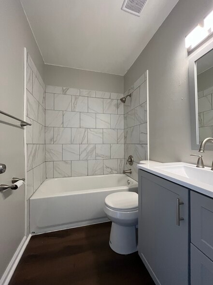 Building Photo - 2501 N 57th St