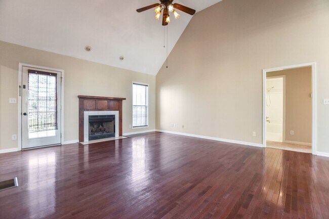 Building Photo - 3886 Stella Dr