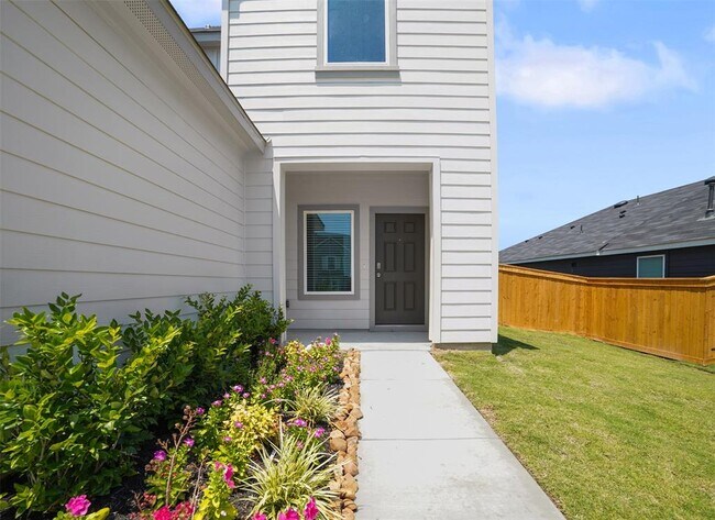 Building Photo - 313 LAS LOMAS Dr