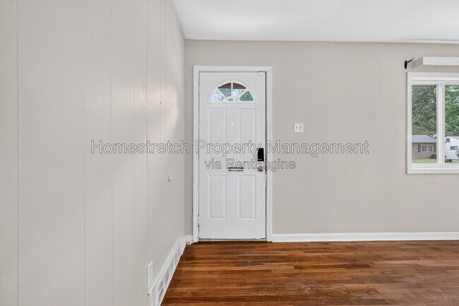 Building Photo - 10512 Earl Dr