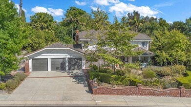 Building Photo - 26232 Glen Canyon Dr