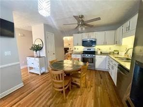Building Photo - 6594 Meadow Green Cir