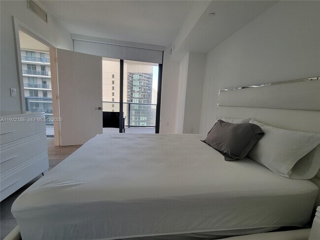 Building Photo - 45 SW 9th St