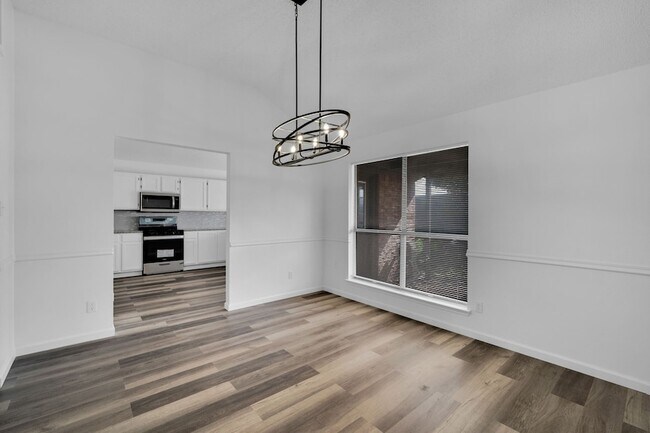 Building Photo - 408 Wolfe St