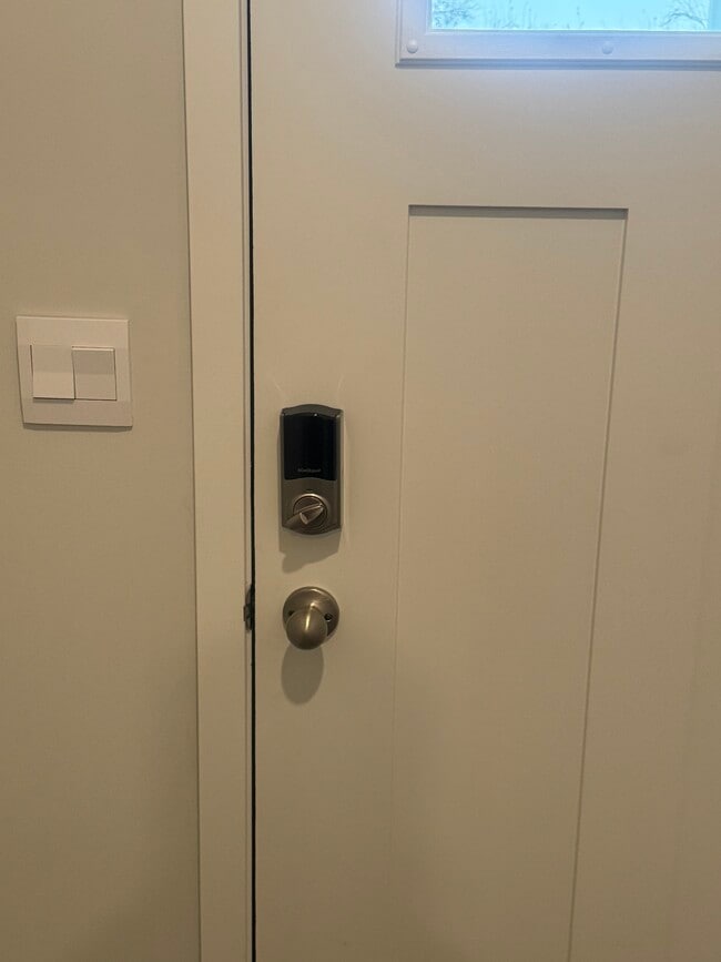 Building Photo - 6296 Marinelli Dr S