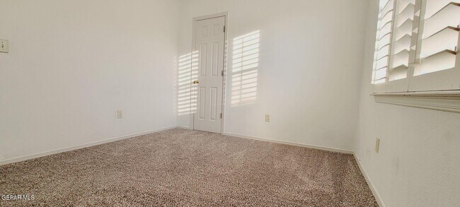 Building Photo - 1158 Hunters Ridge Pl