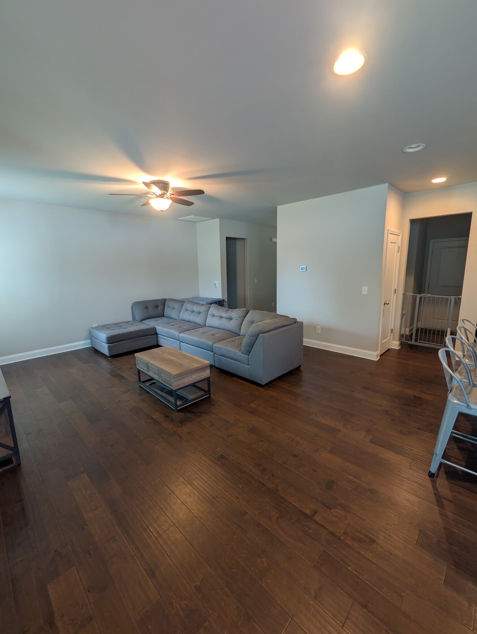 Building Photo - 3209 Grapevine Ct W