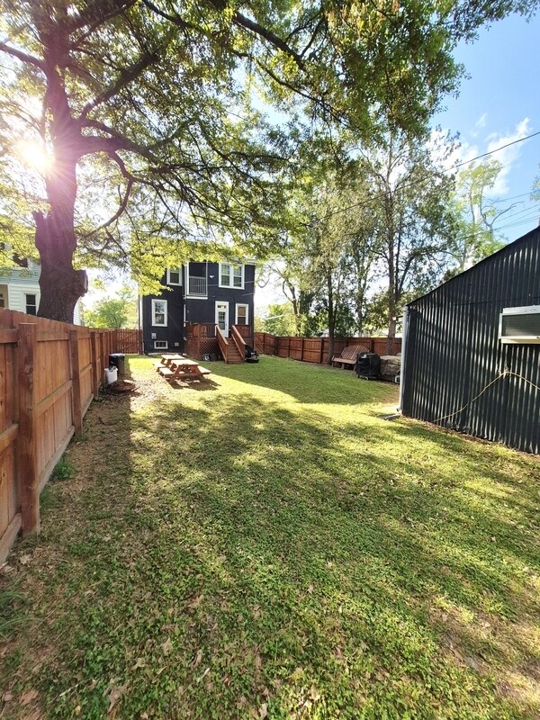 Building Photo - 2723 Fendall Ave