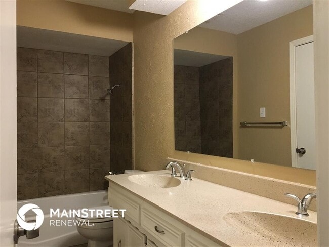 Building Photo - 419 Edmonds Way