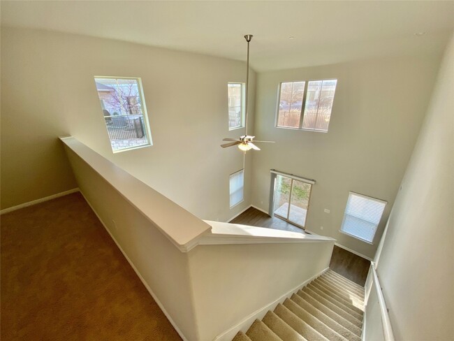 Building Photo - 516 E Slaughter Ln