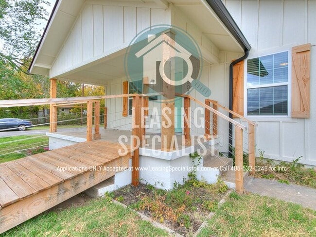 Building Photo - Norman 3 Bed 2 Bath New Custom Build Available for Immediate Move!!