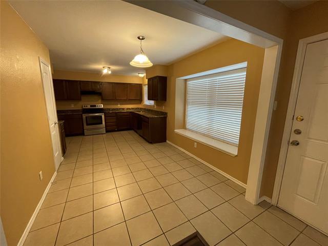 Building Photo - 608 Coolwood Ln