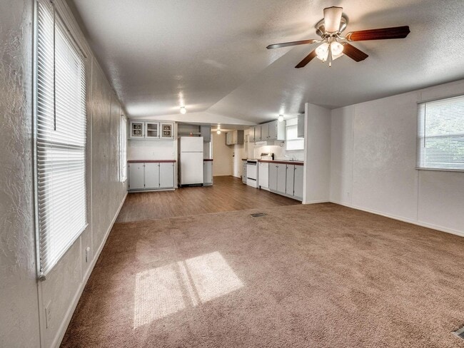 Building Photo - 3bed/2bath Mobile Home on 1.2 Acres Available in Noble!