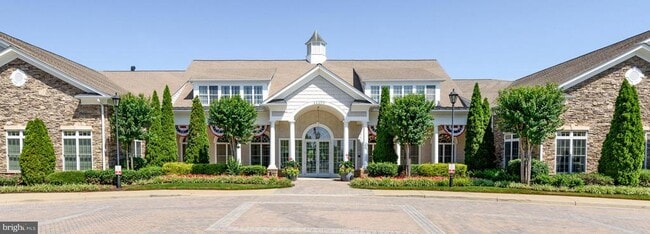 Building Photo - 44306 Stableford Square