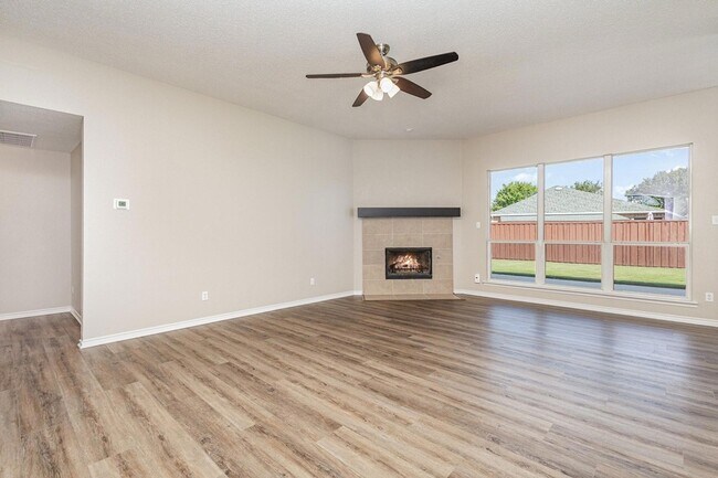 Building Photo - 1817 Eastfork Ln