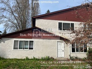 Building Photo - Remodeled 2 Bedroom With Garage!