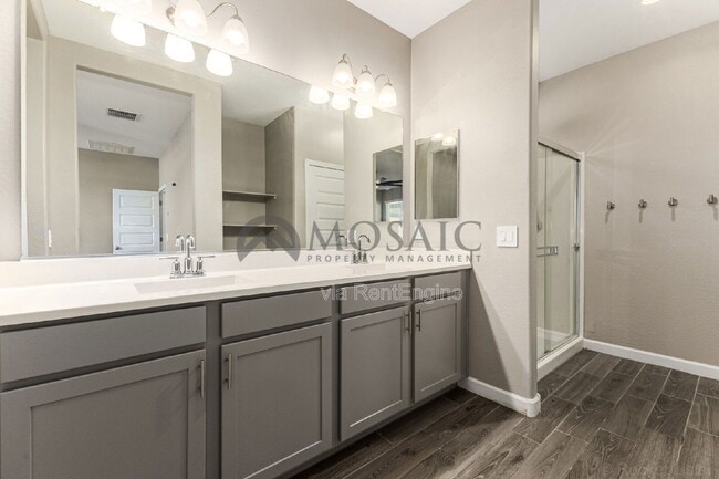 Building Photo - 12116 W Wier Ave