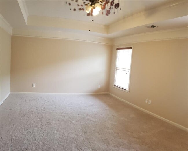 Building Photo - 211 Water Oak Pl
