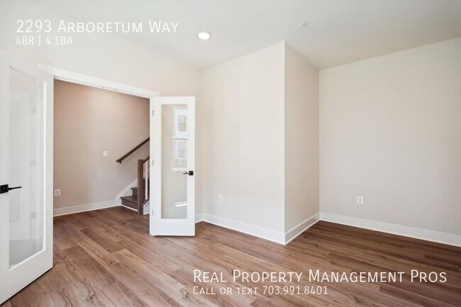 Building Photo - 2293 Arboretum Wy