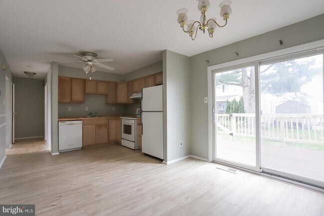 Building Photo - 1940 Arrowood Dr