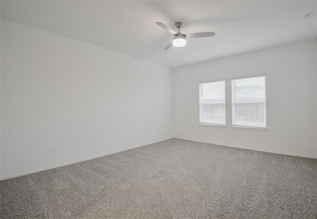 Building Photo - 1055 Llano Trl