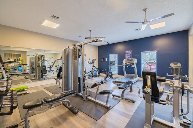 Building Photo - Get a $350 Gift Card + Spacious 1-Bed Home!