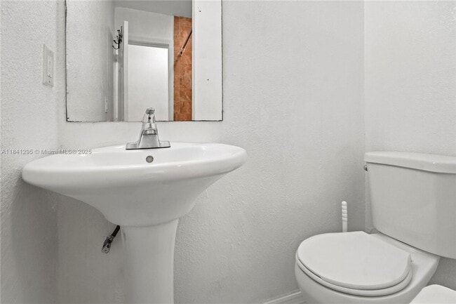 Building Photo - 2213 NW 55th Terrace