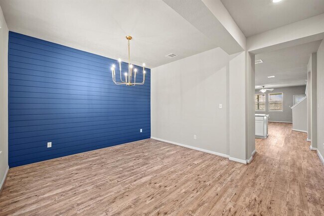 Building Photo - 19004 Quebrada Dr